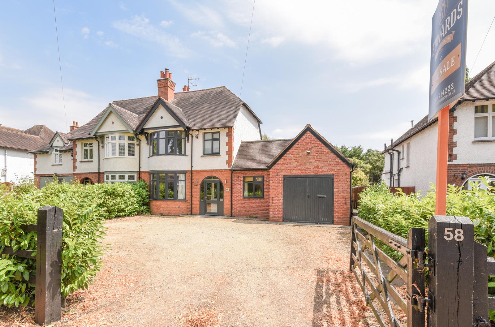 Property for Sale in StratforduponAvon Edwards Estate Agents